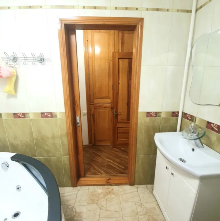 продажа трехкомнатной квартиры номер A-174186 в Киевском районе, фото номер 7